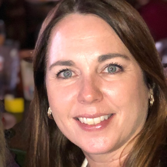 Meet your Posher, Julie - Picture 1 of 1